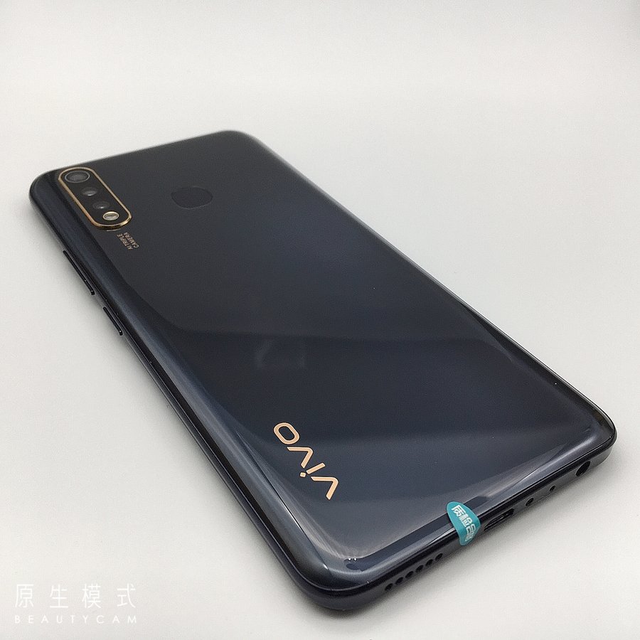 vivoy5s全网通琉璃黑6g128g国行95成新