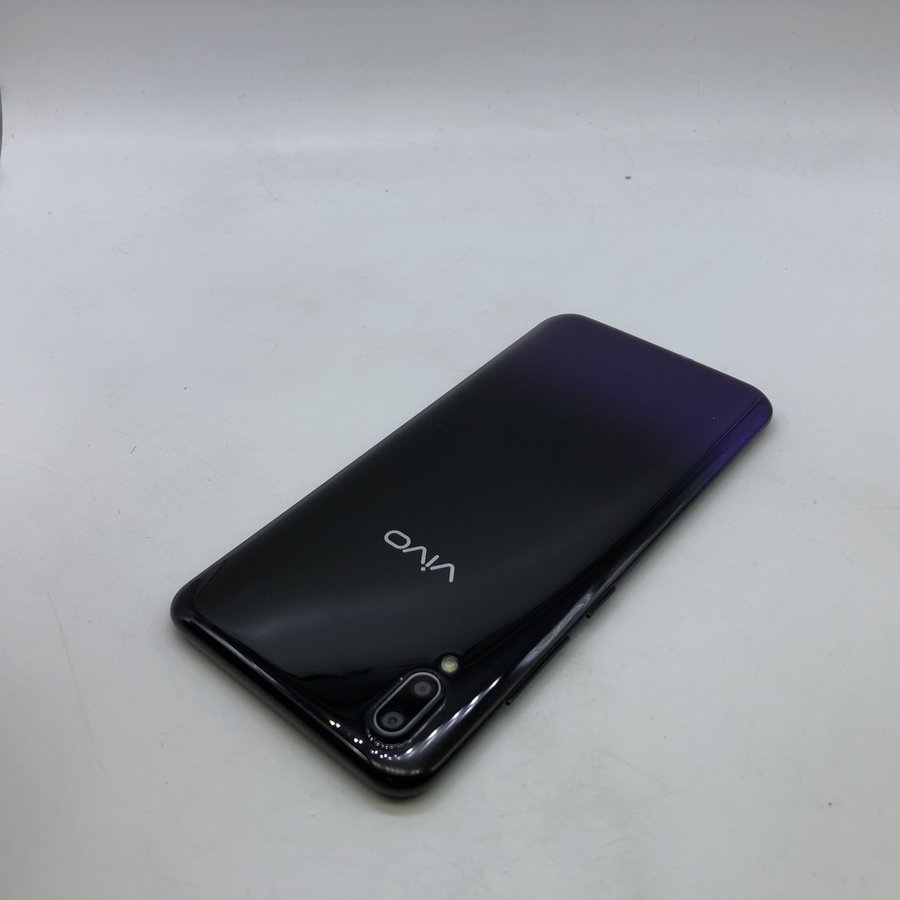 vivo【y93】全网通 黑色 4g/64g 国行 8成新