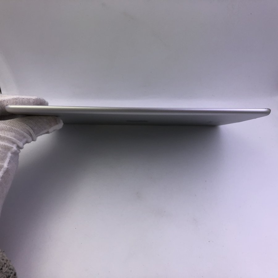 苹果【ipad air2】wifi版 银色 128g 国行 95新