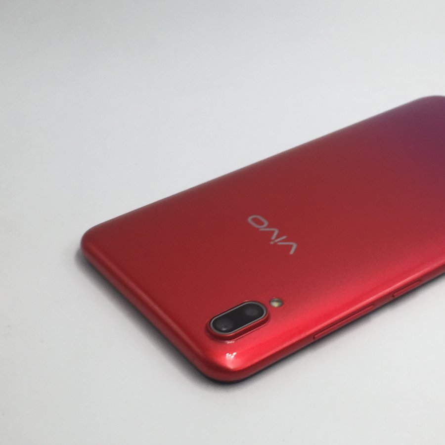 vivo【y93】全网通 红色 3g/64g 国行 8成新 型号:v1818ca