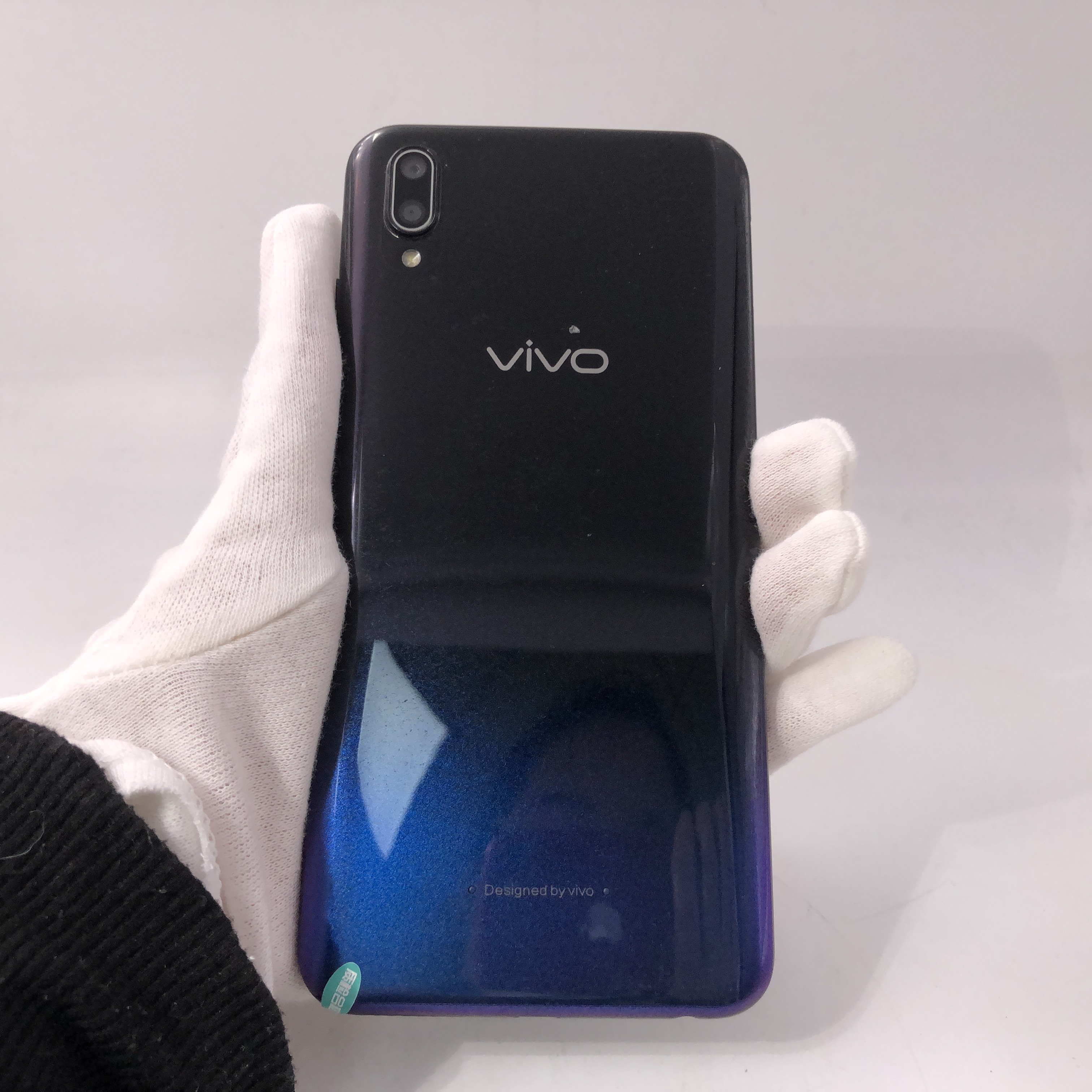 vivo【y93】全网通 黑色 4g/64g 国行 8成新