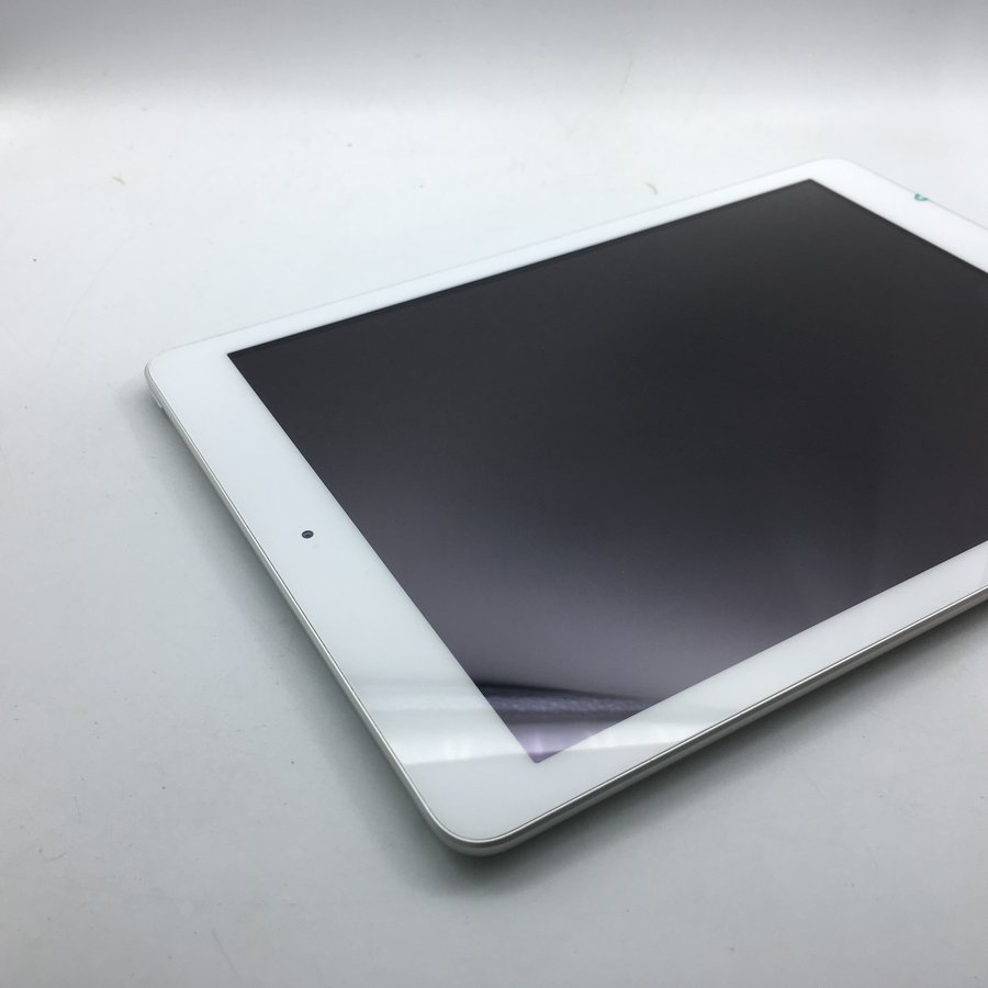 苹果【ipad第5代(2017款)】银色 wifi版 32g 国行 8成新