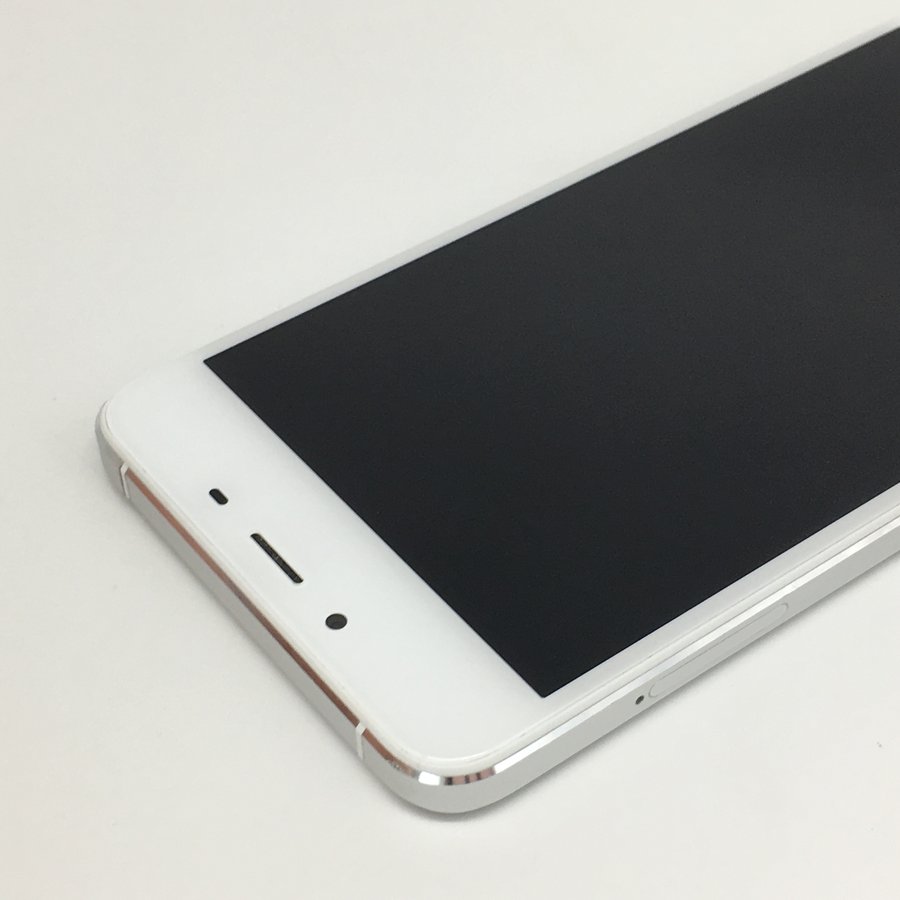 魅族【魅蓝 u10】全网通 白色 16 g 国行 9成新 真机实拍