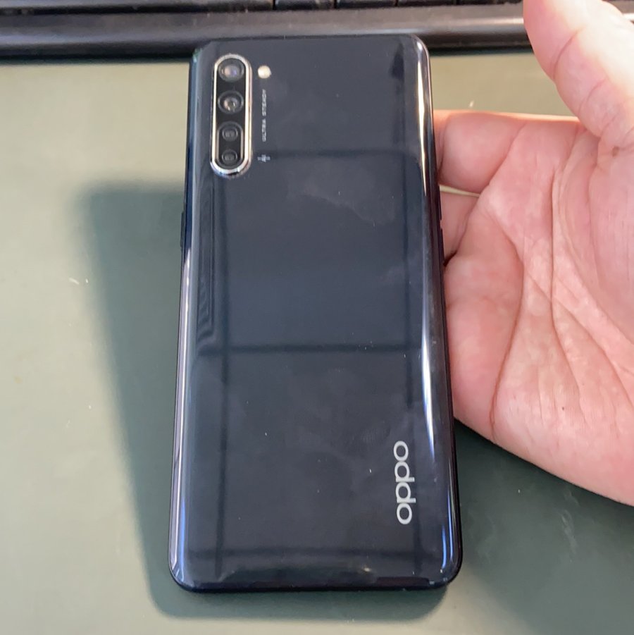 oppoopporeno3元气版5g全网通月夜黑8g128g国行8成新30天内发货