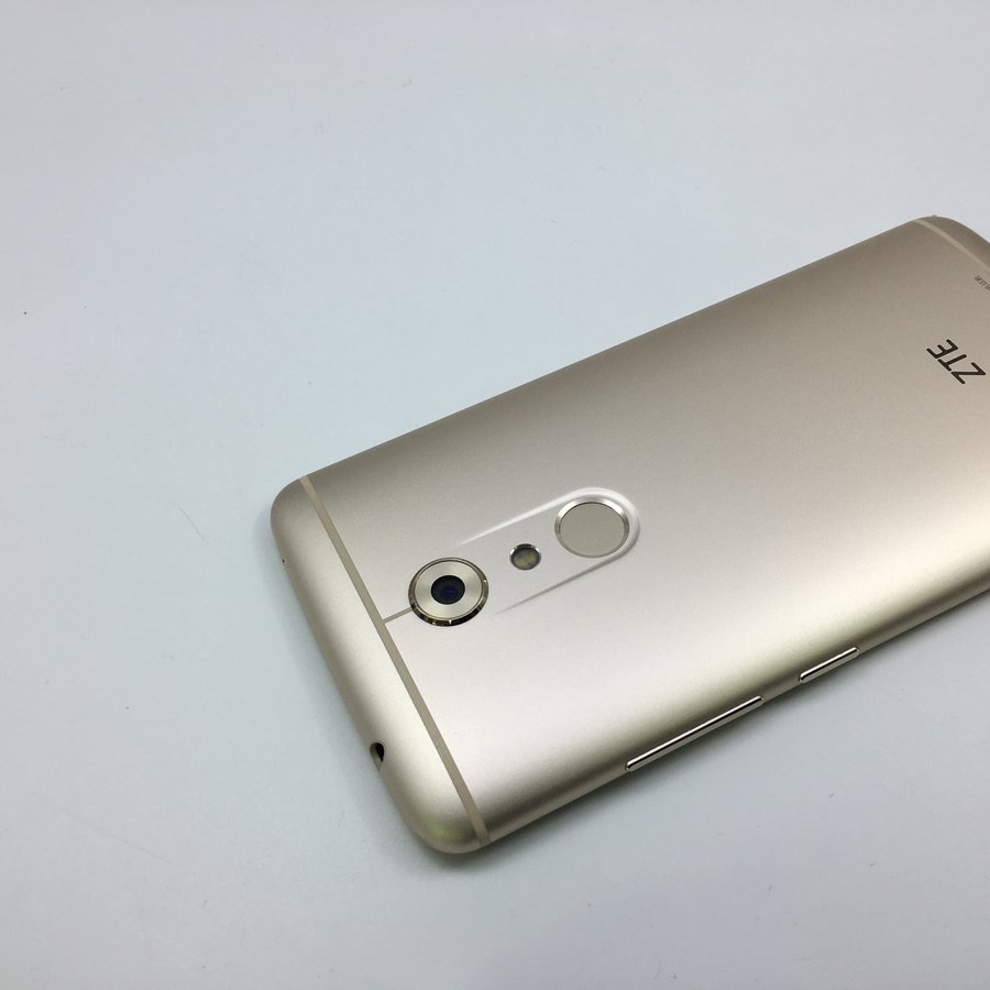 中兴【天机 7】全网通 金色 64g 国行 8成新