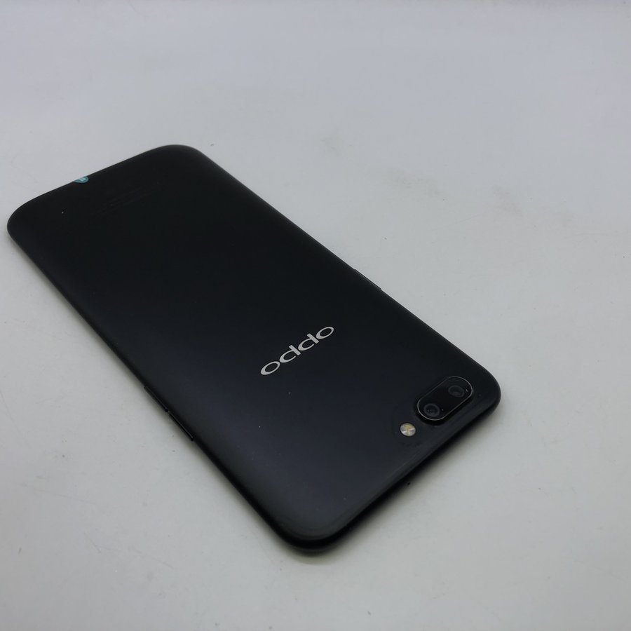 oppo r11 全网通 黑色 4g/64g 国行 9成新