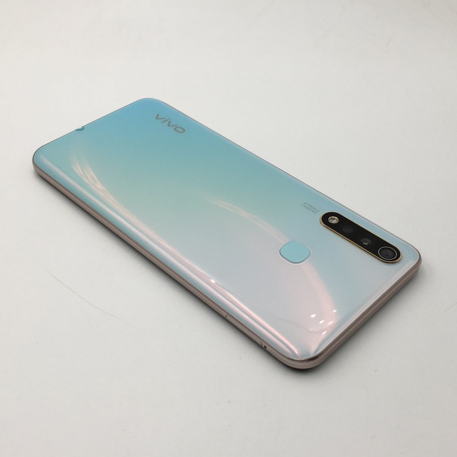 vivoz5i全网通玉瓷青8g128g国行95成新