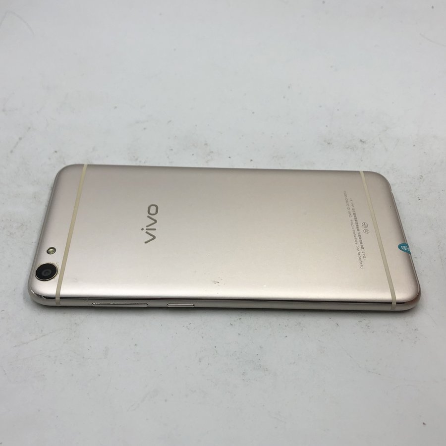 vivo【x7】全网通 金色 64g 国行 9成新
