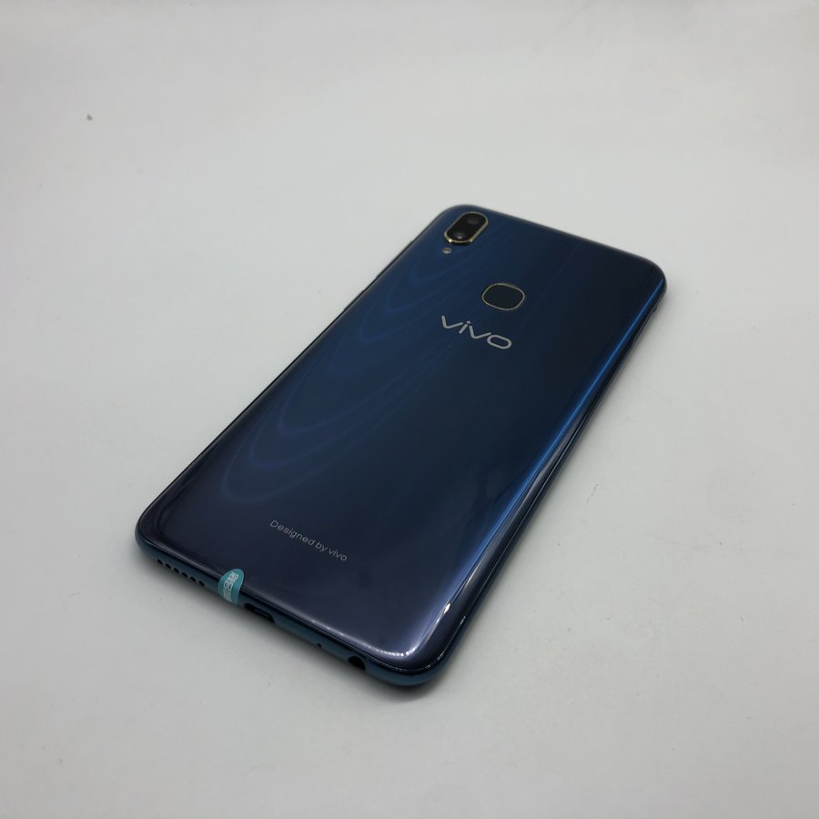 vivo【z3i】全网通 墨黛蓝 6g/128g 国行 9成新