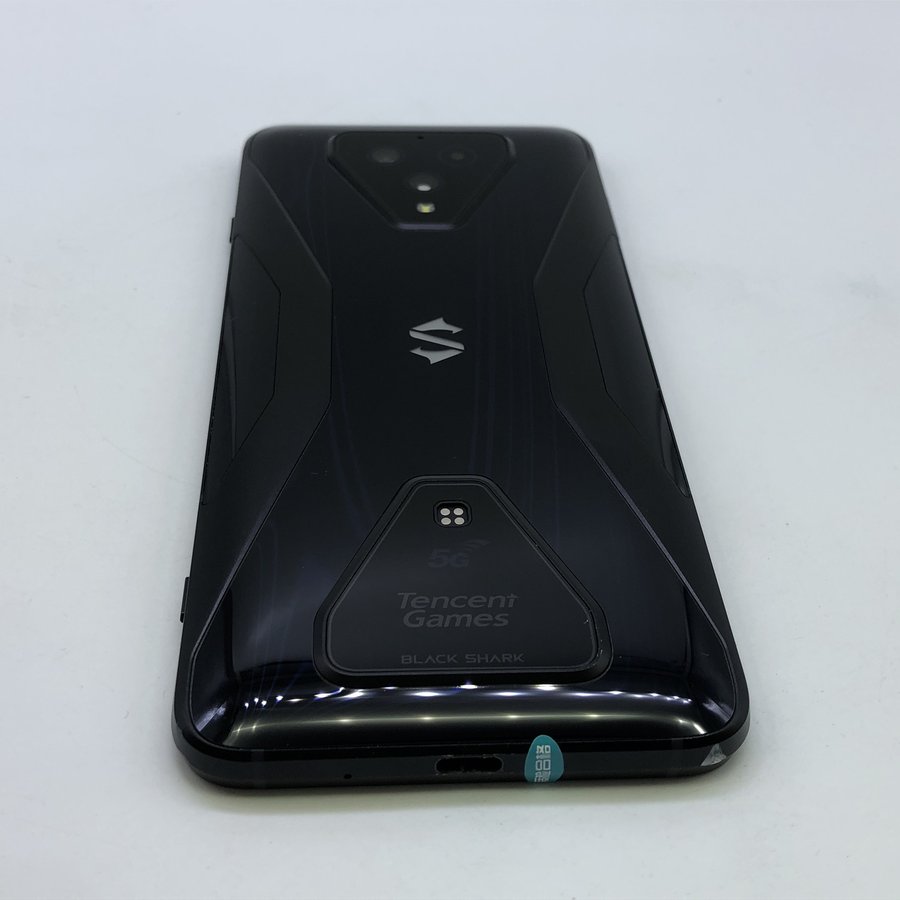 小米【黑鲨游戏手机3】5g全网通 闪电黑 12g/128g 国行 8成新