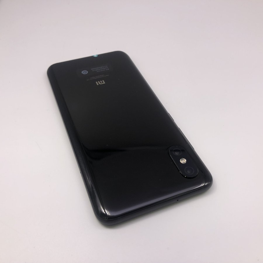 小米【小米8屏幕指纹版】全网通 黑色 6g/128g 国行 9成新