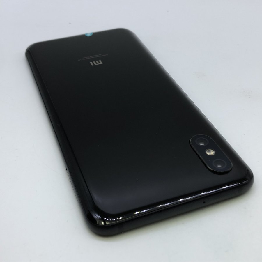 小米【小米8屏幕指纹版】全网通 黑色 6g/128g 国行 99成新