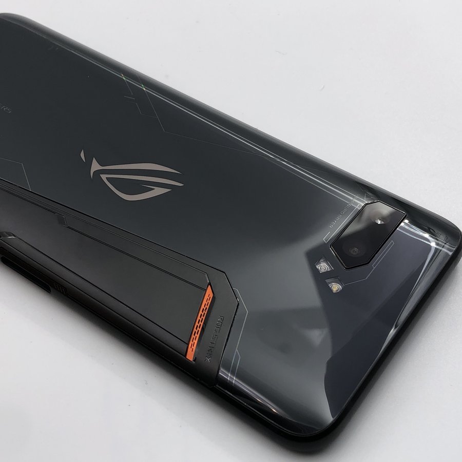 华硕【rog 游戏手机2】全网通 黑色 8g/128g 国行 99新