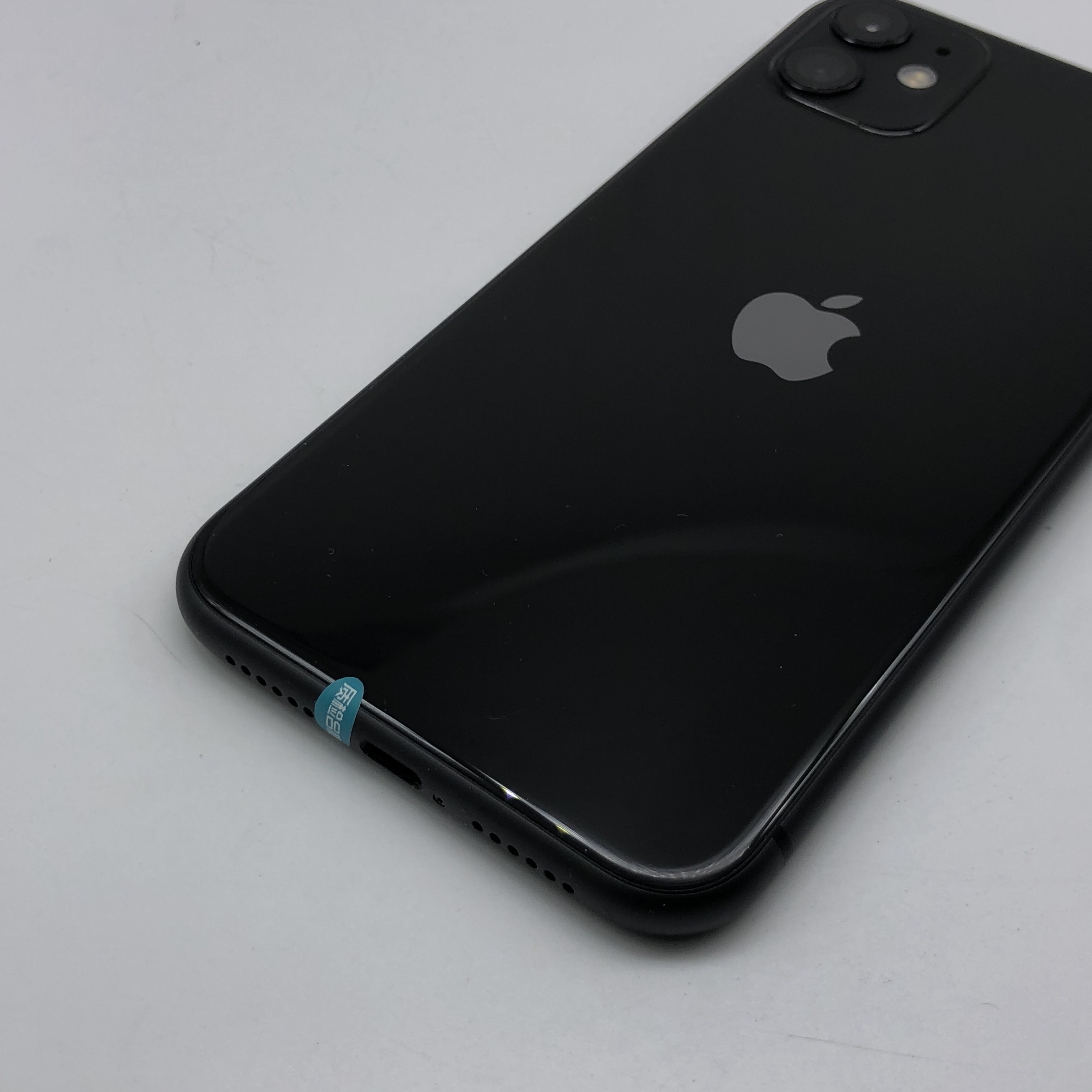苹果【iphone 11】全网通 黑色 64g 国行 99成新