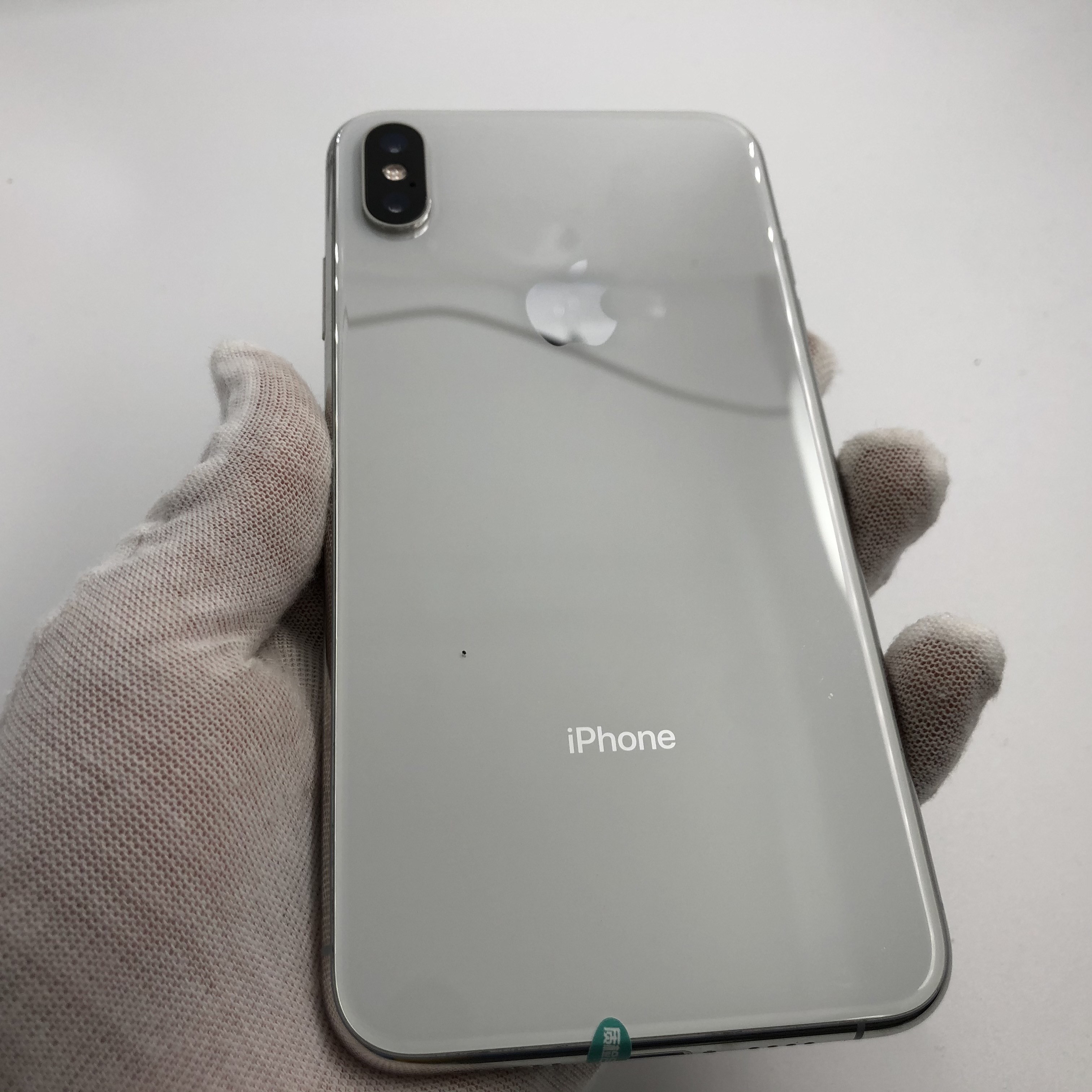 苹果【iphone xs max】全网通 银色 64g 国行 8成新