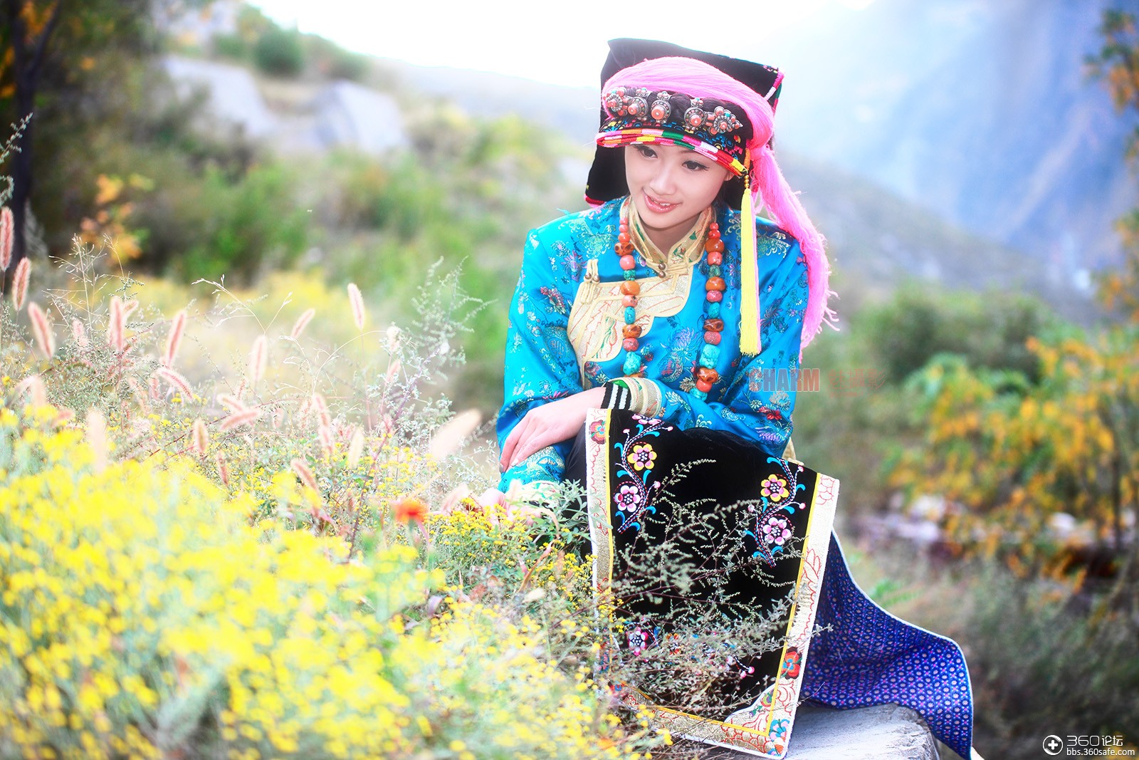 藏族小女孩-蜂鸟影赛