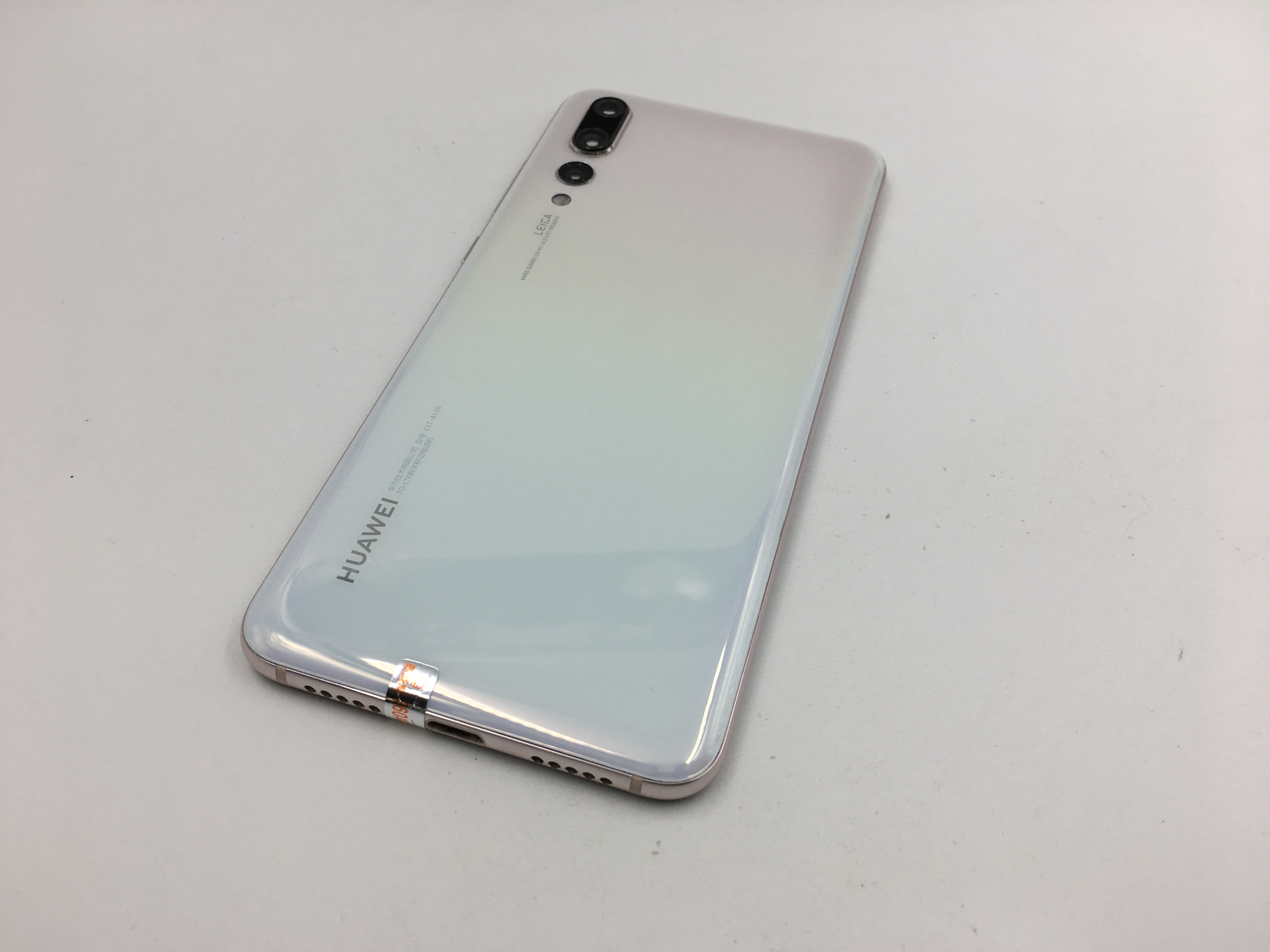 华为【p20 pro】全网通 白色 6g/128g 国行 9成新
