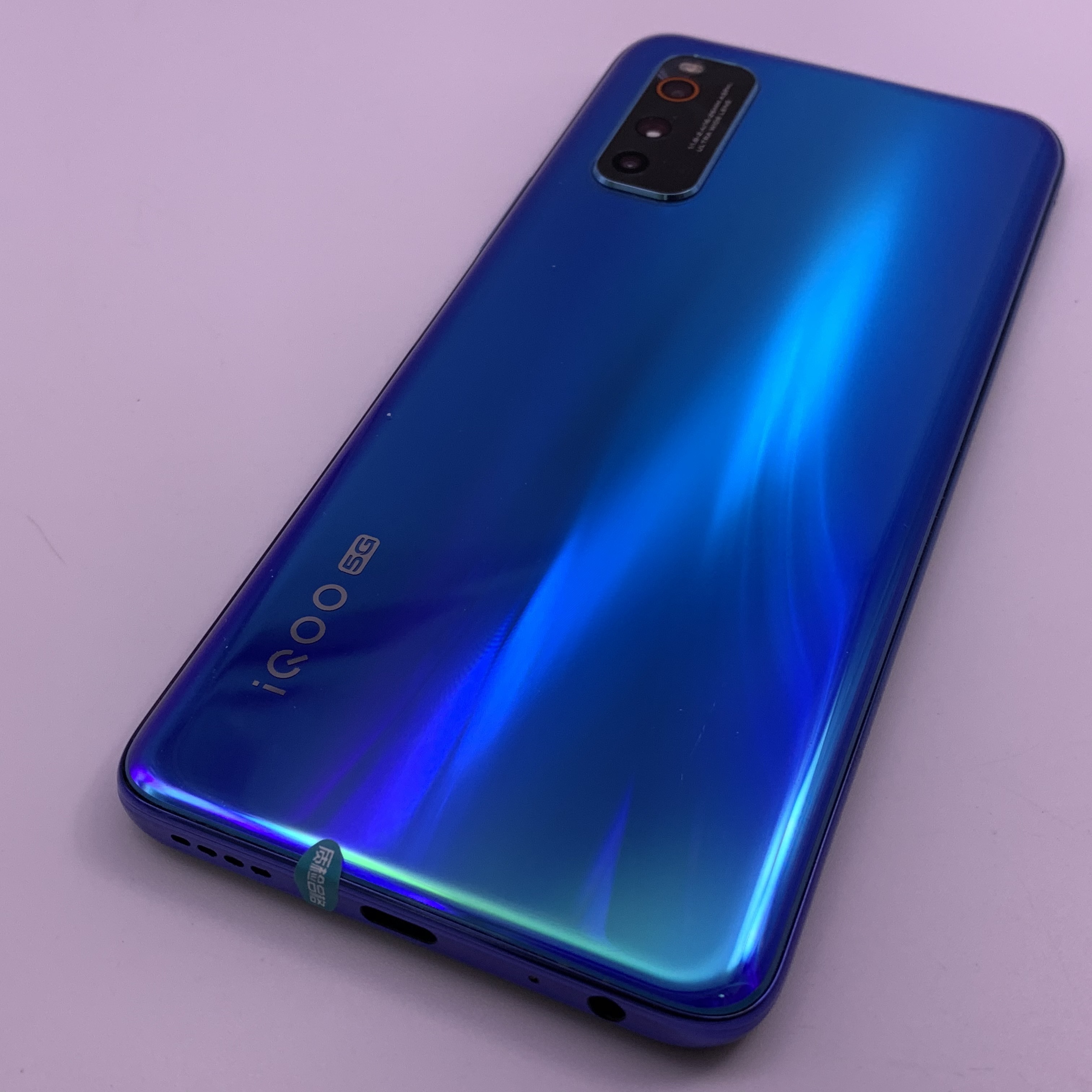 vivo【iqoo neo3(5g)】5g全网通 青空蓝 8g/128g 国行 9成新