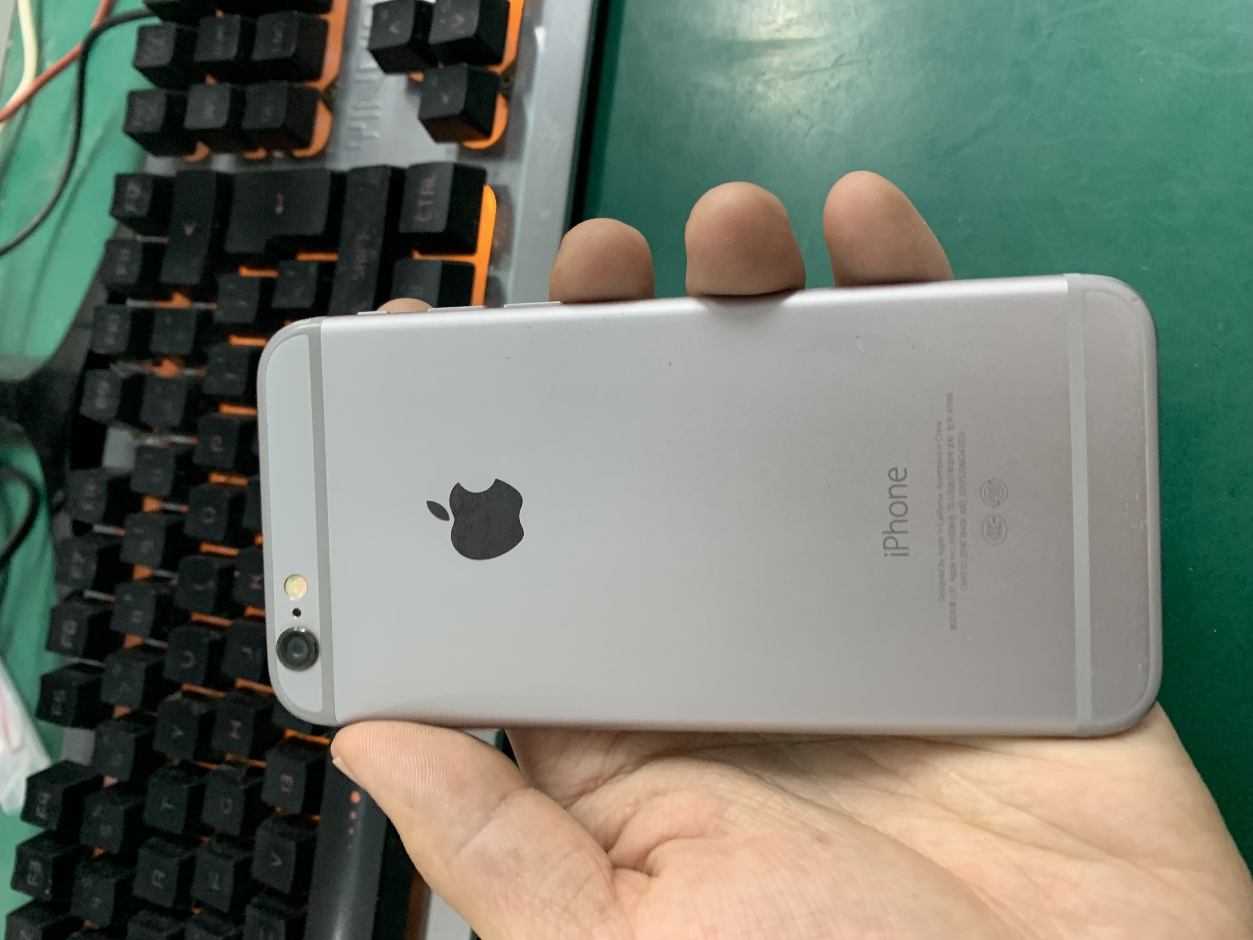 苹果【iPhone 6】4G全网通 深空灰 16G 国行 8成新 