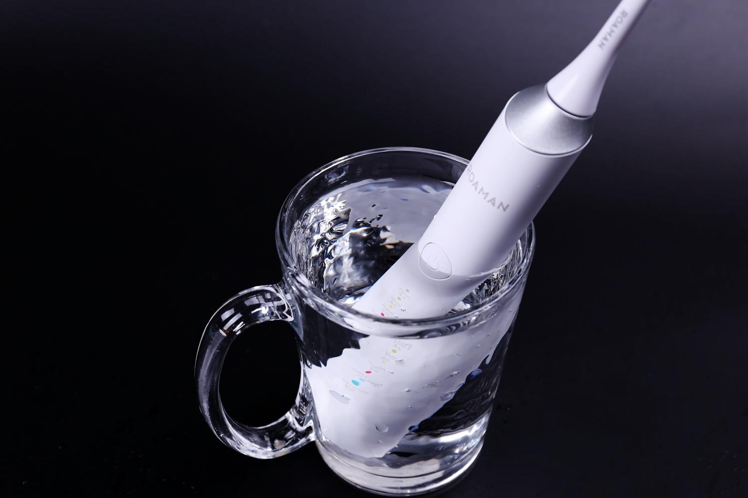 无微不至的美白护牙体验——罗曼e7超声波牙刷测评