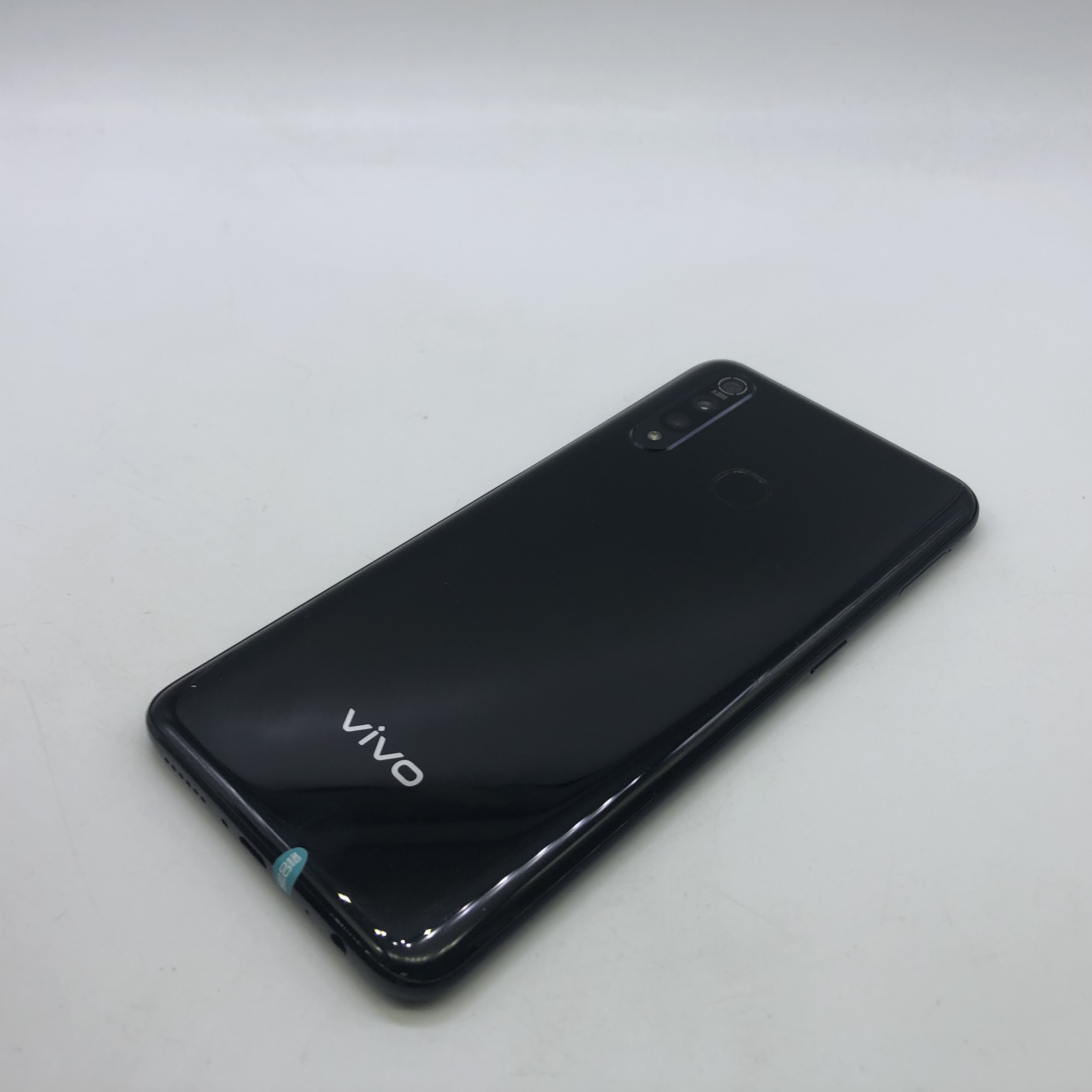 vivo【z5x】全網通 極夜黑 4g/64g 國行 8成新