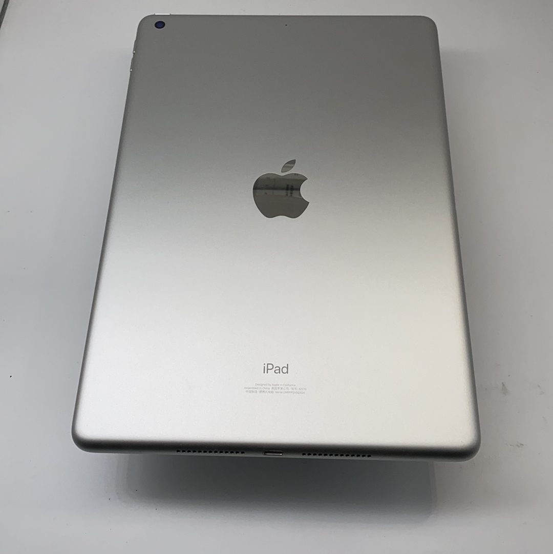 苹果【iPad8 10.2英寸 20款】WIFI版 银色 128G 国行 99新 