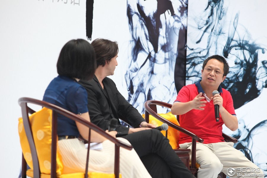 老周与基努里维斯巅峰对话