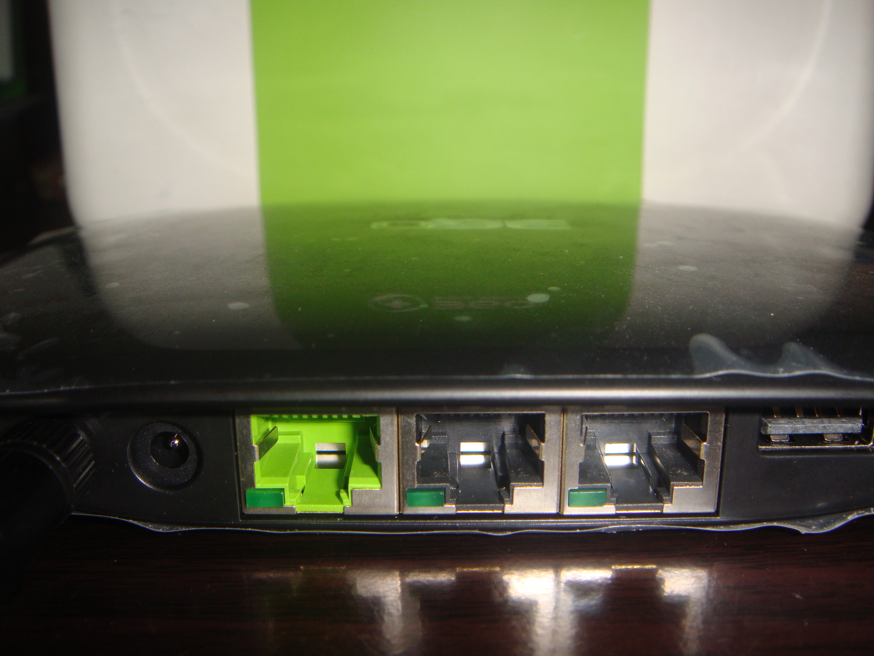 为什么我的路由器的每个网口灯都只有一个