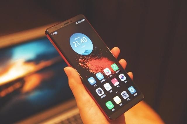 360手机性价比排行_安兔兔手机性价比排行榜 各价位榜首都是谁