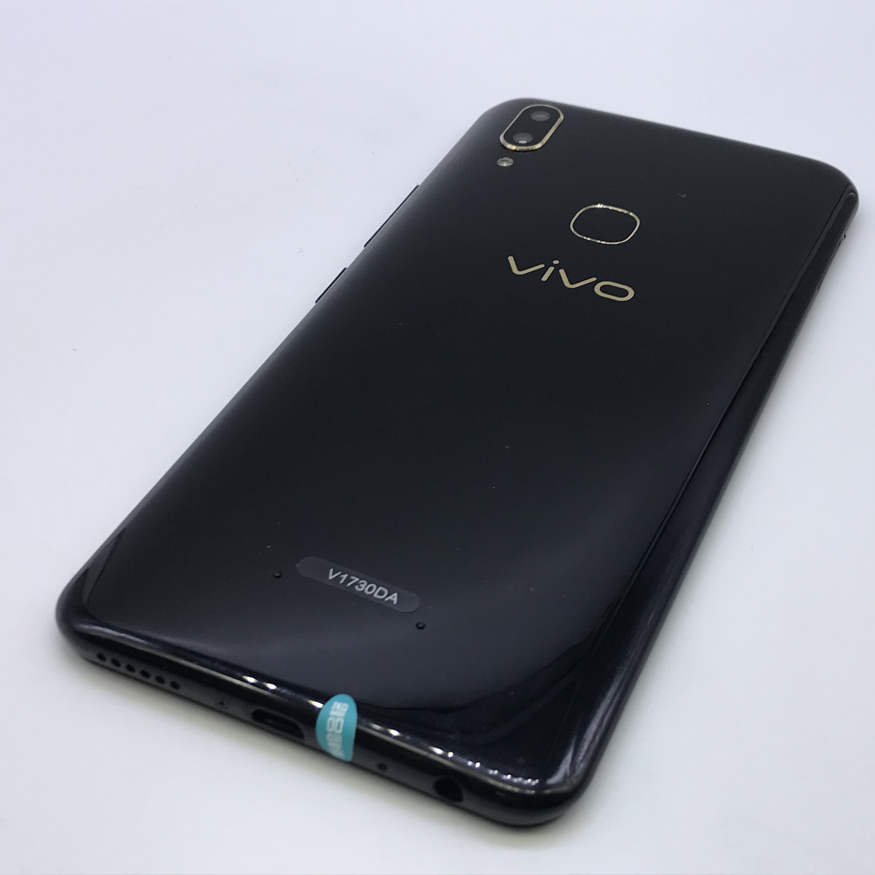vivo【z1i】全网通 黑色 4g/128g 国行 8成新
