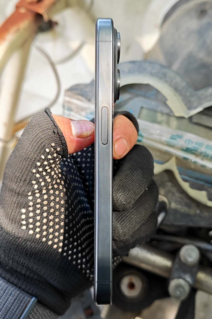 苹果【iPhone 15 Pro】5G全网通 黑色钛金属 256G 国行 95新 
