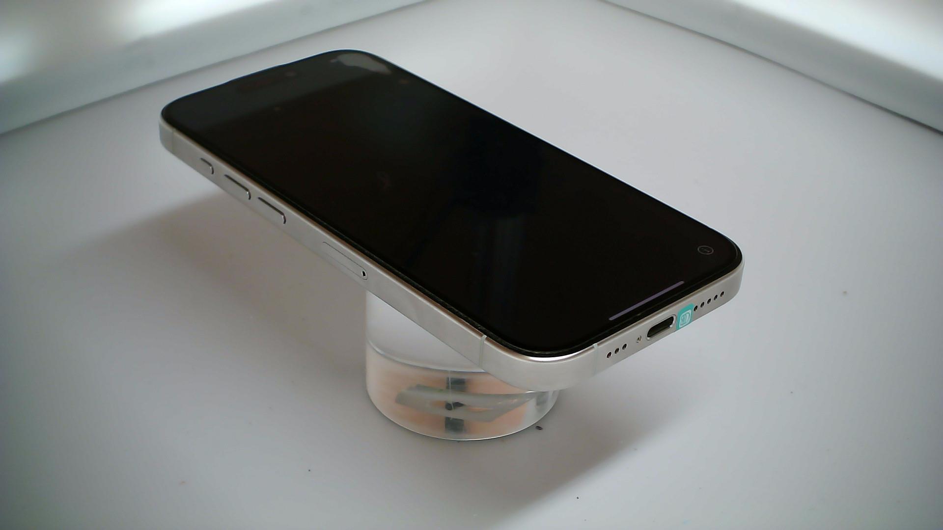 苹果【iPhone 15 Pro】5G全网通 白色钛金属 256G 国行 95新 