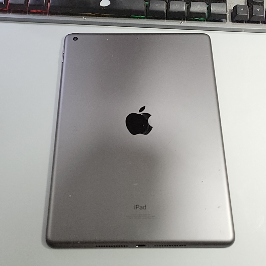 苹果【iPad9 10.2英寸 21款】95新 