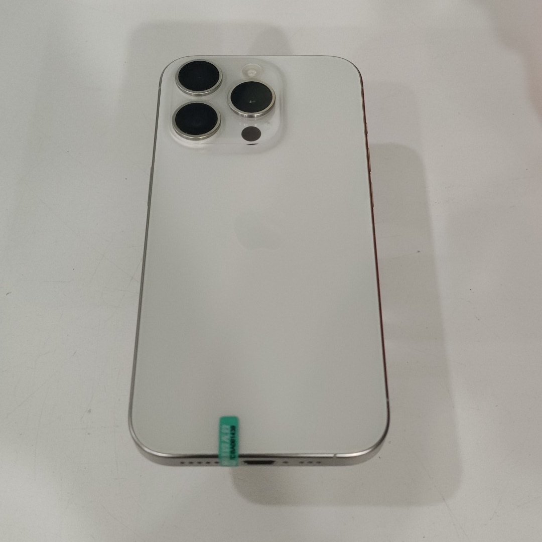 苹果【iPhone 15 Pro】5G全网通 白色钛金属 128G 国行 95新 