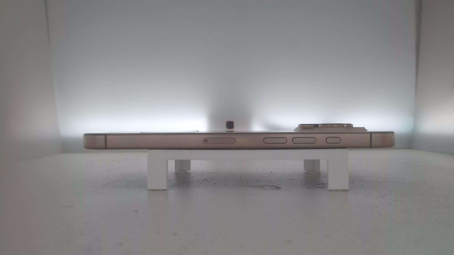 苹果【iPhone 16 pro max】99新 