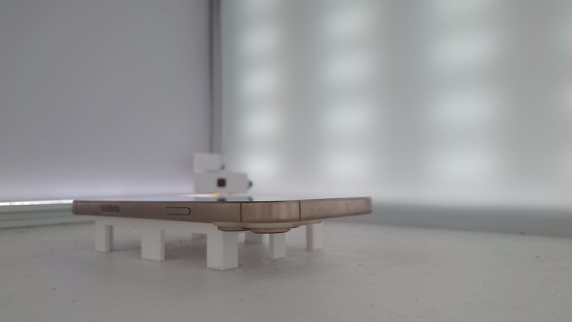 苹果【iPhone 16 pro max】95新 