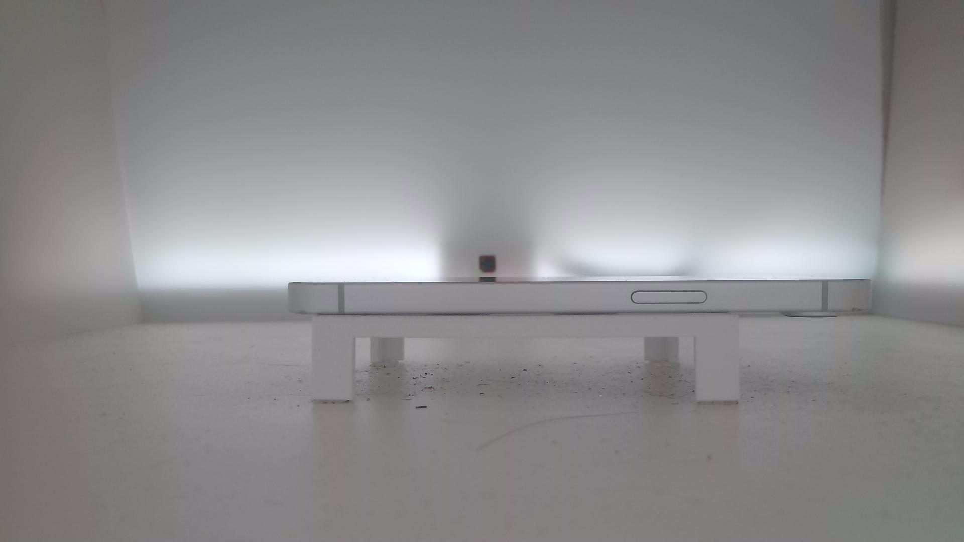 苹果【iPhone 16e】9成新 