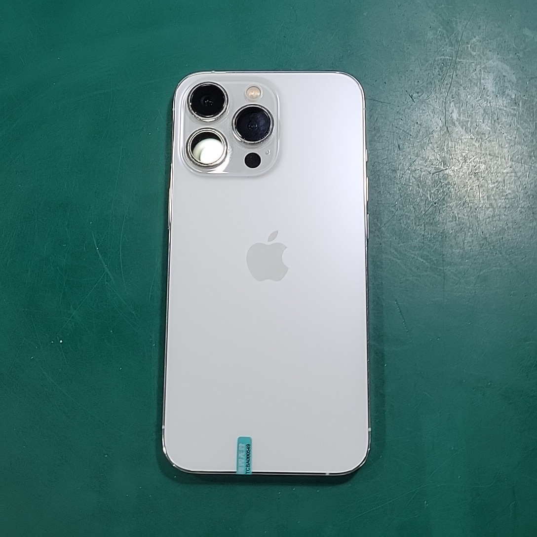 苹果【iPhone 13 Pro】5G全网通 银色 256G 国行 9成新 