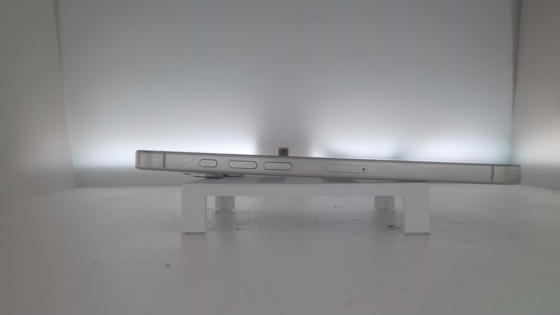 苹果【iPhone 16 pro max】95新 