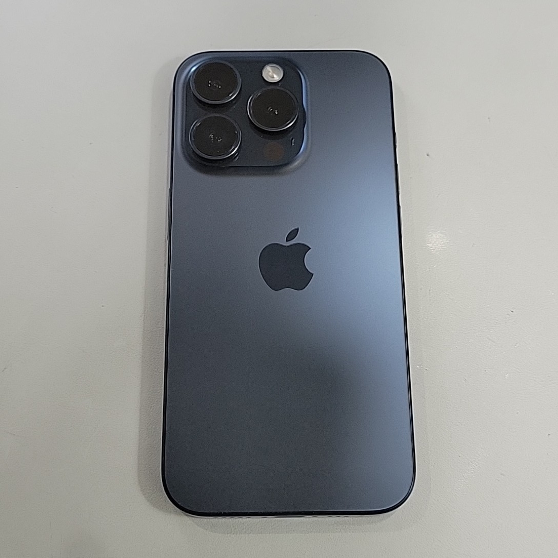 苹果【iPhone 15 Pro】95新 