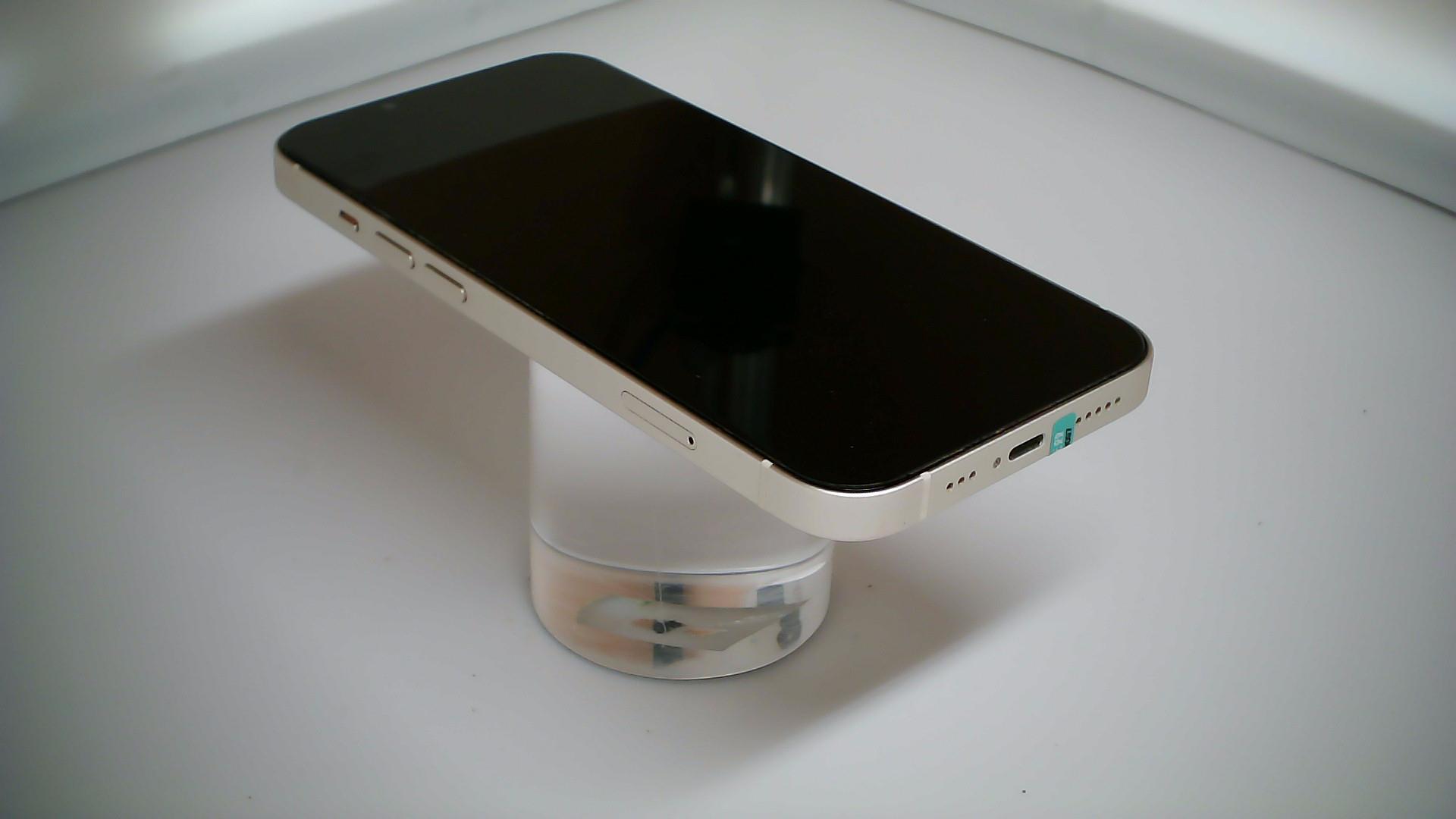 苹果【iPhone 13】5G全网通 星光色 256G 国行 9成新 