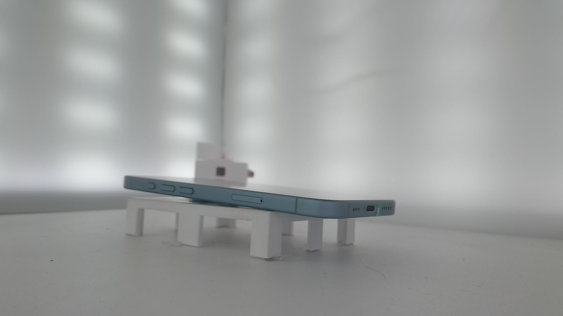 苹果【iPhone 16】5G全网通 深青色 128G 国行 8成新 