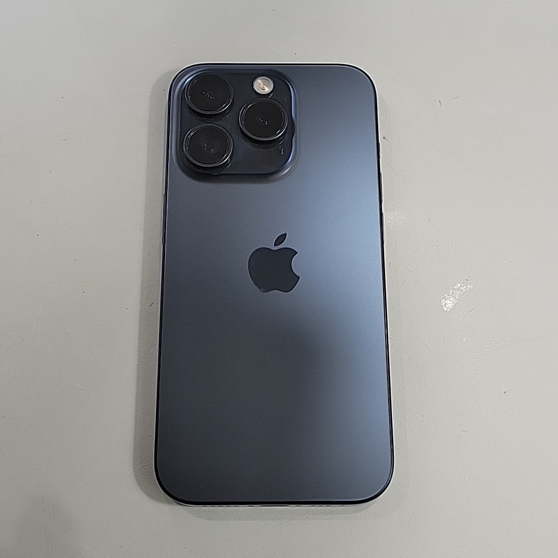 苹果【iPhone 15 Pro】99新 