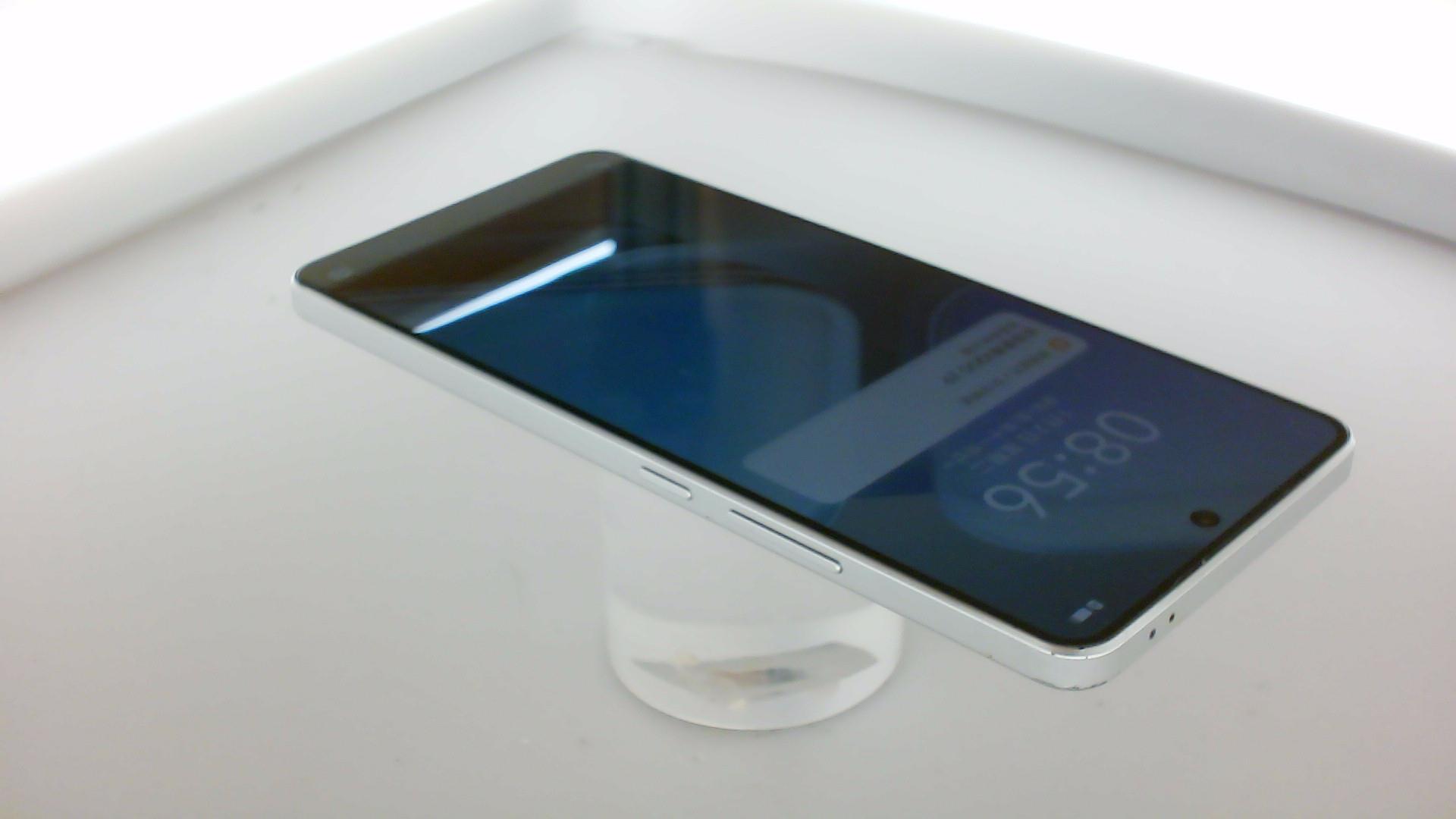 vivo【Z9】9成新 