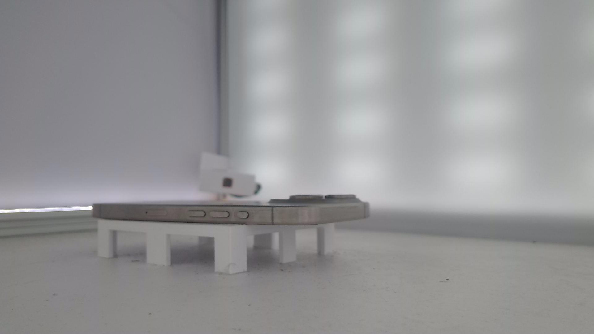 苹果【iPhone 15 Pro】5G全网通 原色钛金属 256G 国行 99新 