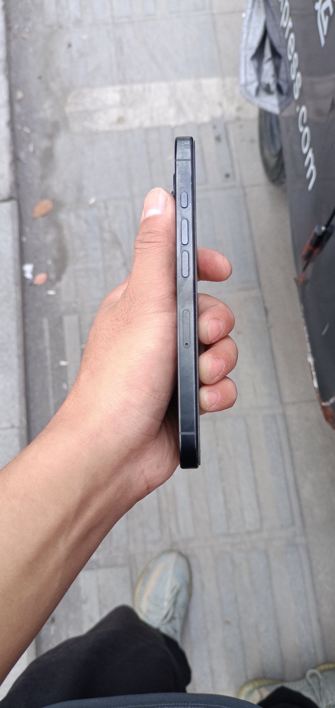 苹果【iPhone 16 pro】5G全网通 黑色钛金属 256G 国行 95新 