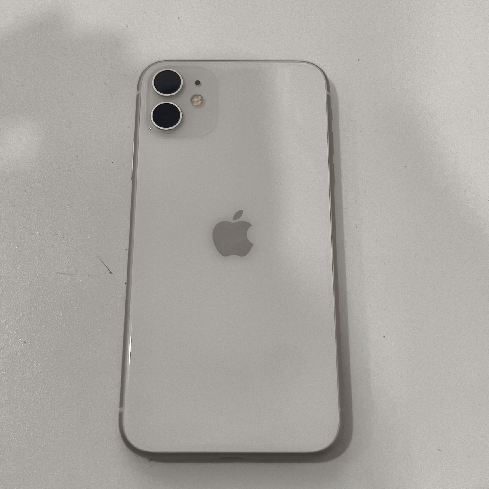 苹果【iPhone 11】白色 128G 国行 95新 