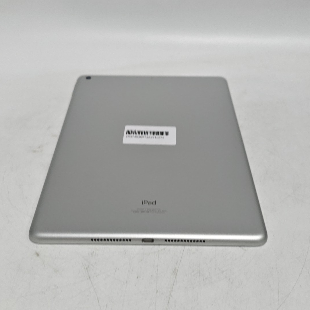 苹果【iPad9 10.2英寸 21款】WIFI版 银色 64G 国行 95新 